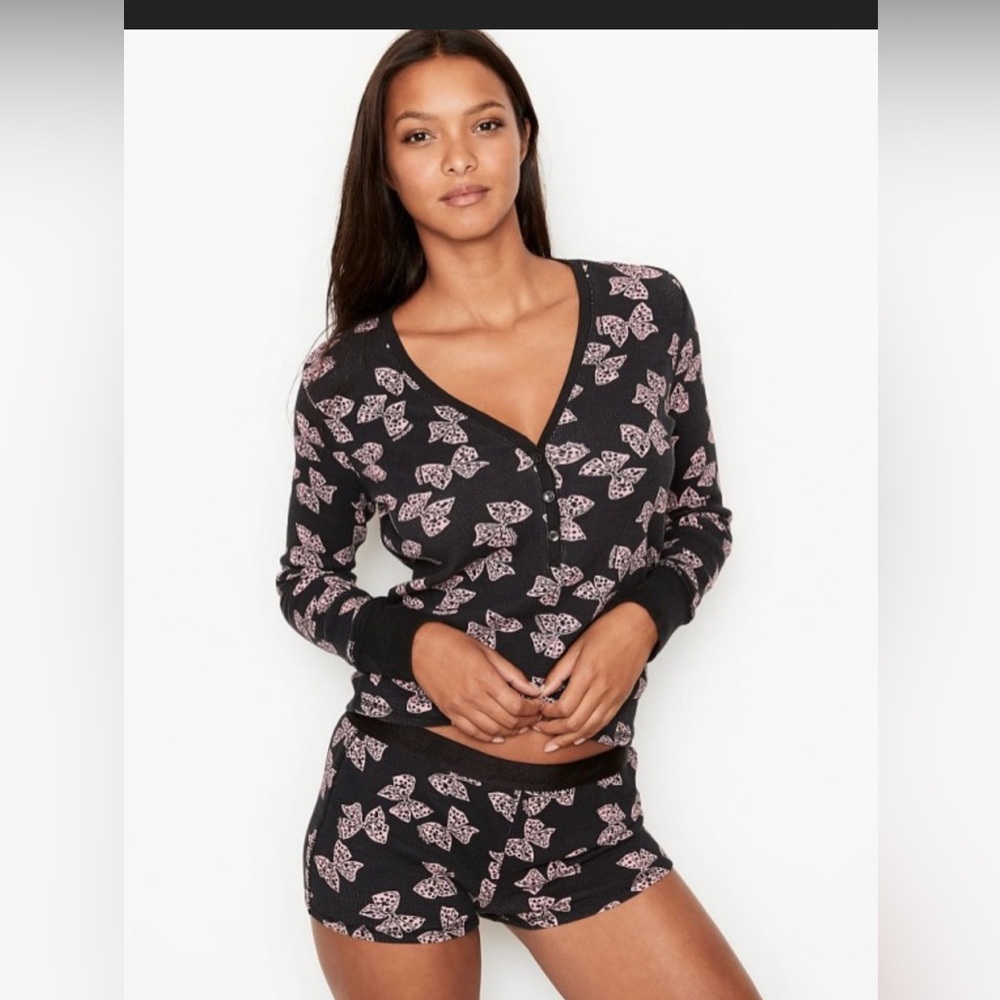 Victoria’s Secret Thermal PJ short set - Picture 2 of 5